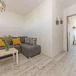 Reagan Park Apartament