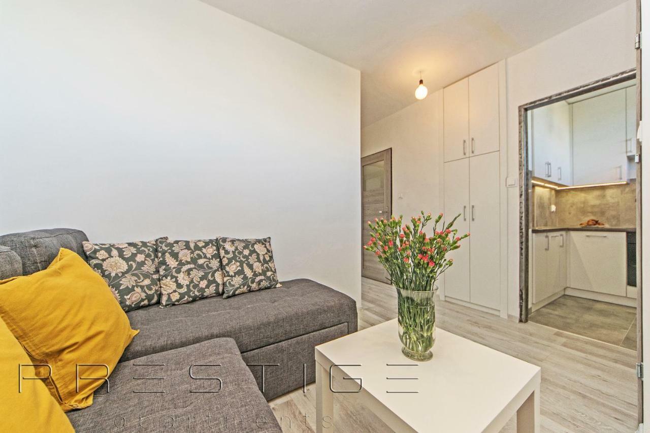 Reagan Park Apartment